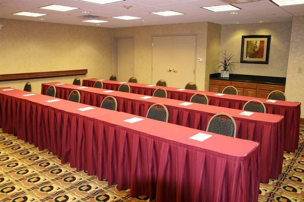 Hampton Inn & Suites Davenport Udogodnienia zdjęcie