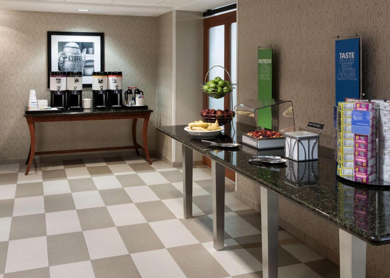 Hampton Inn & Suites Davenport Zewnętrze zdjęcie