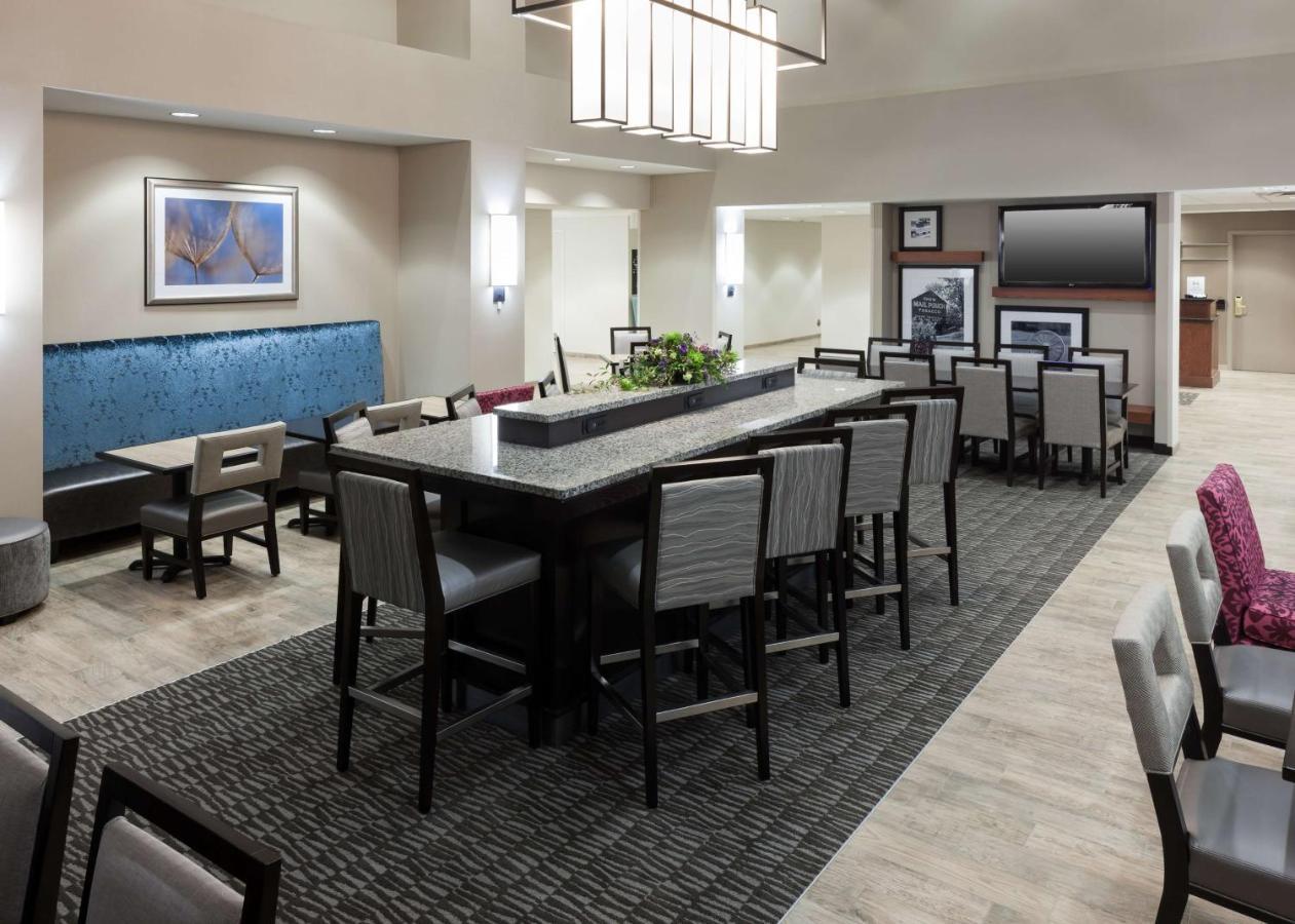 Hampton Inn & Suites Davenport Zewnętrze zdjęcie
