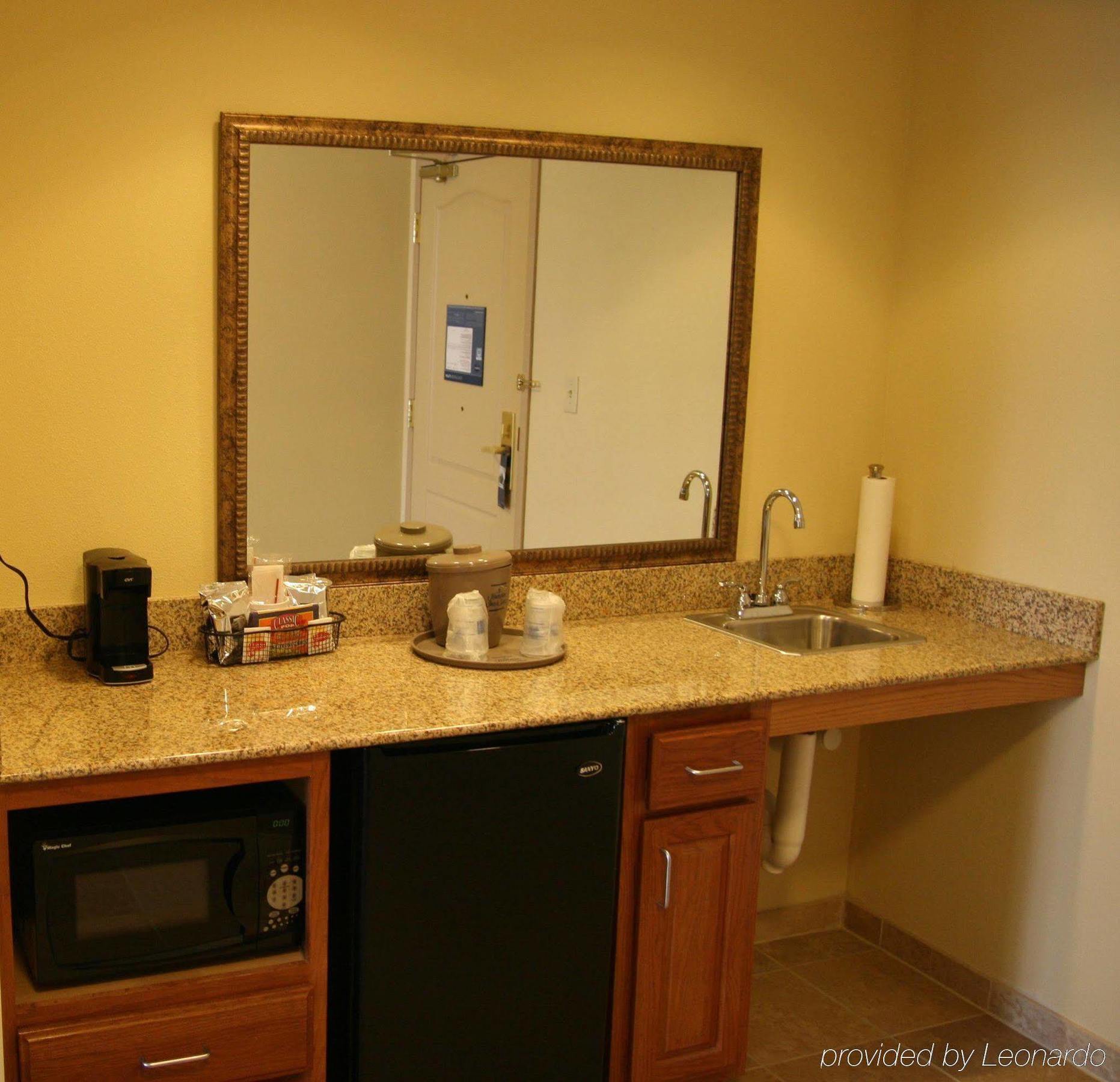Hampton Inn & Suites Davenport Pokój zdjęcie